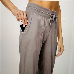 Lululemon Dance Studio Crop 25” Half Moon